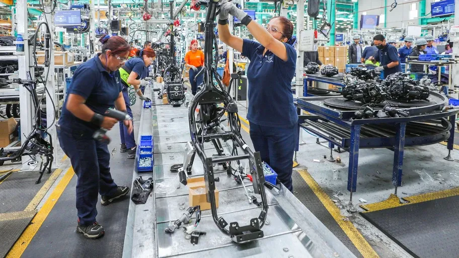 Así es la planta de Ensamblika en Toluca, la catedral de las motos Italika en México
