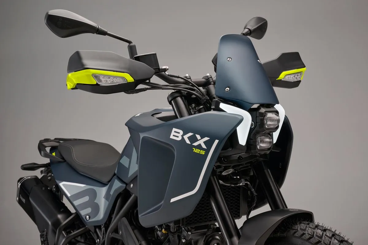 BENELLI BKX 125 / 300 ▷ Novedades Motos Trail Adventure