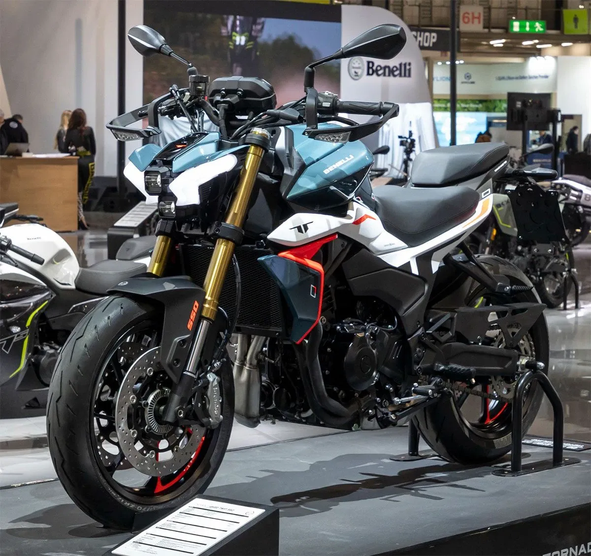 Benelli destapa la moto TNT 550 para el segmento naked y ¡ojo!