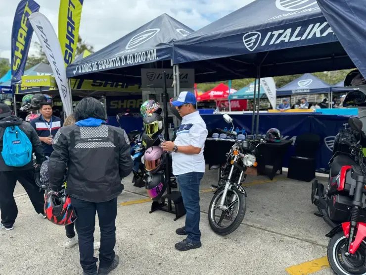 Italika Guatemala celebra el Día del Motorista con más de 100 servicios de mantenimiento para bikers