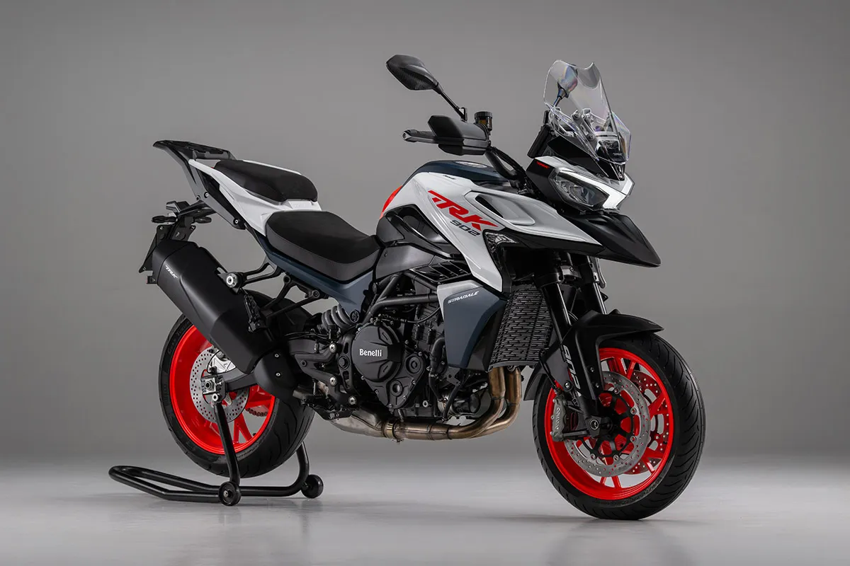 Nuevas Benelli TRK 902 Xplorer y Stradale: nuevo motor y ¡con radar!