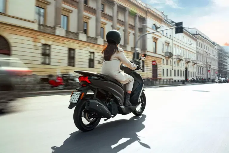 Morbidelli SC125 LX, la rueda alta más barata y completa