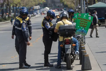 Cada vez hay más motos en CDMX. Parece una solución, pero es un problema: provocan más accidentes