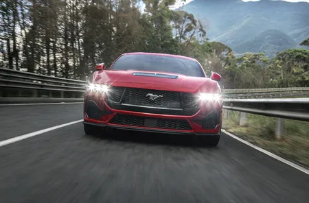 El CEO de Ford mandó bloquear los motores del Mustang para que nadie los modifique. Todo es culpa del novio de su hija